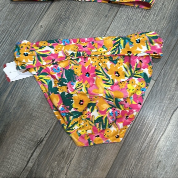 Nwt Anne Cole swim bottoms. Size xl. Can wear 3 different ways. UPF 50 - Picture 5 of 5